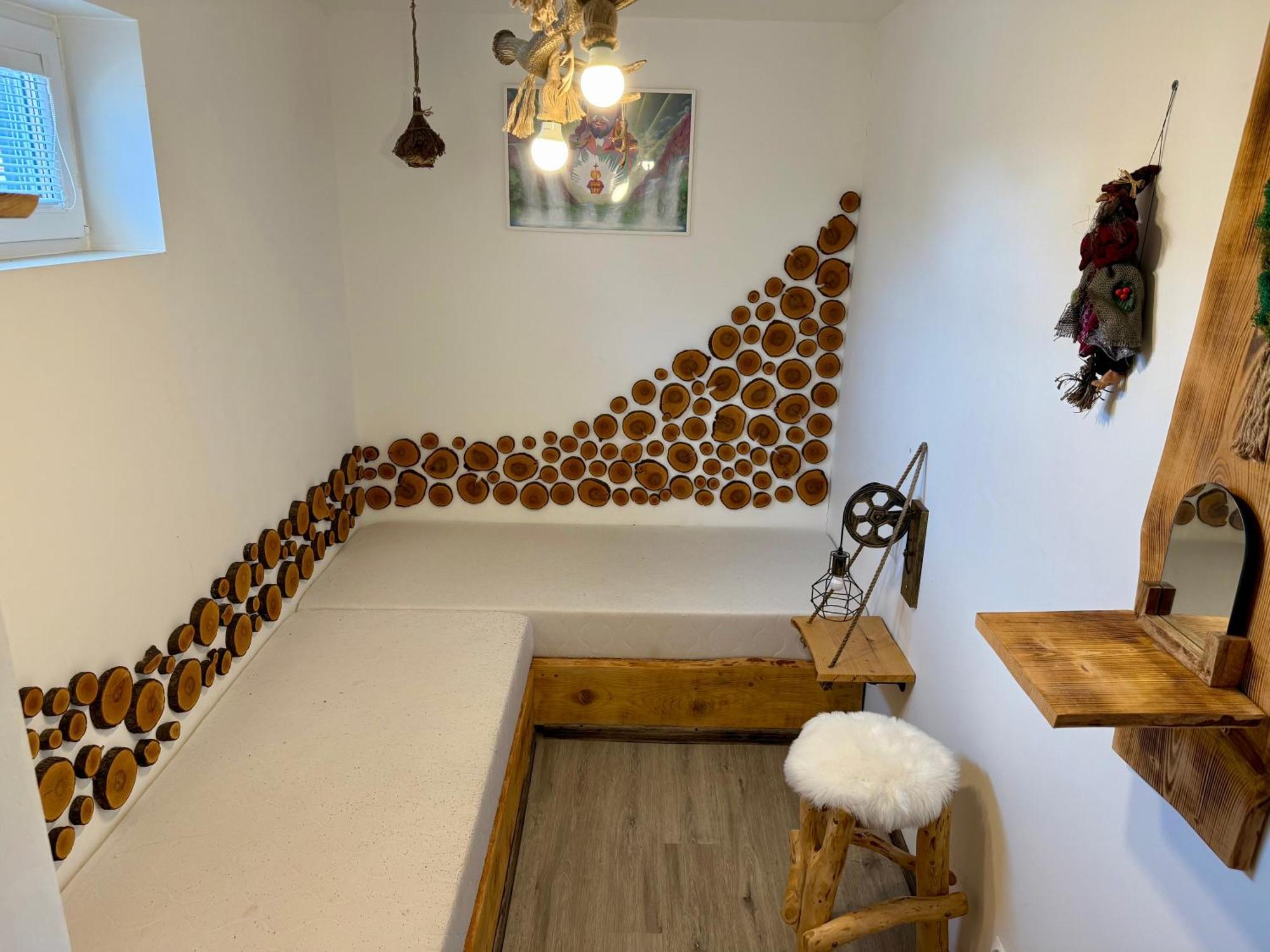 Apartmany Apollo Michalovce Bagian luar foto