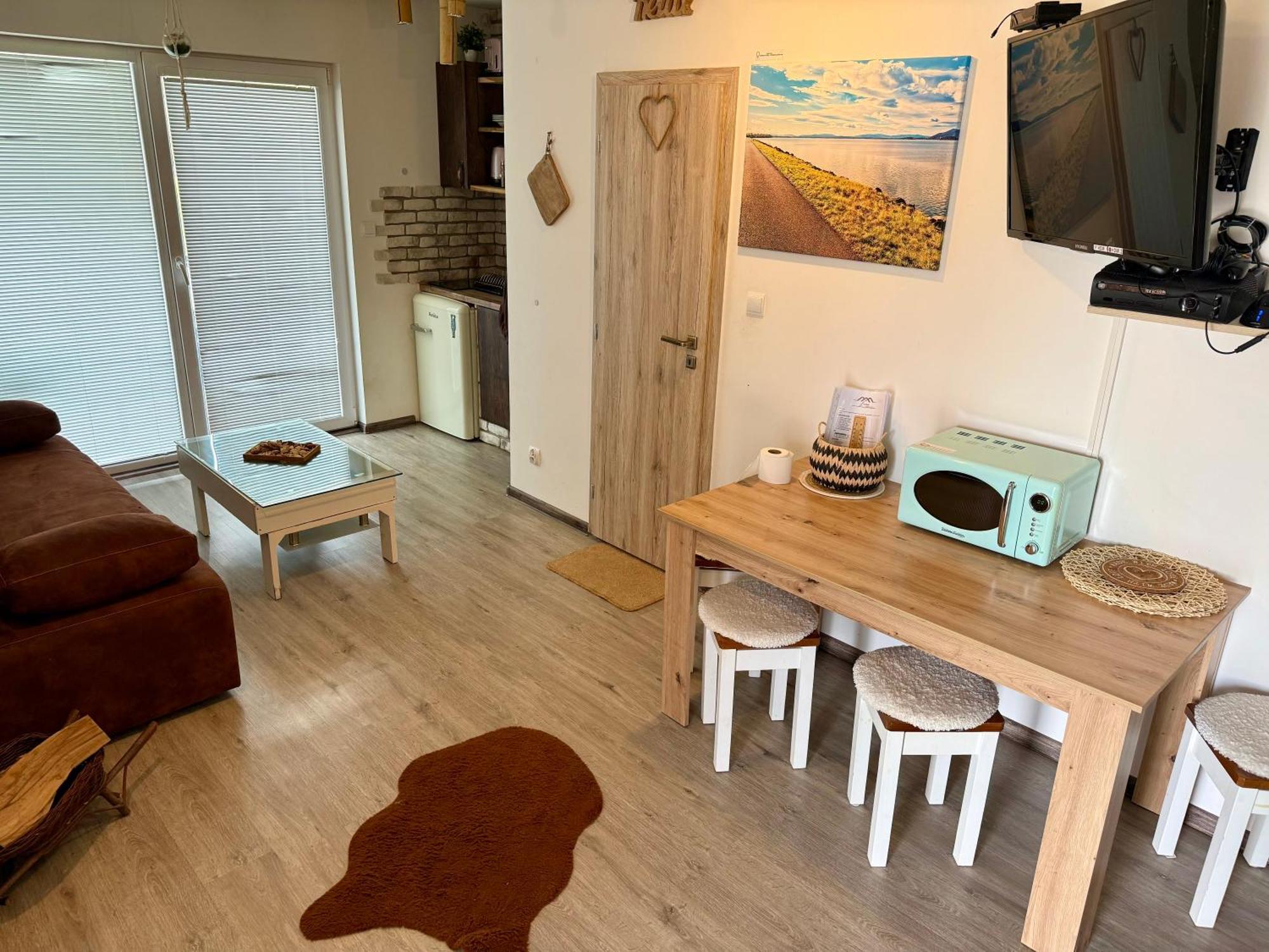 Apartmany Apollo Michalovce Bagian luar foto
